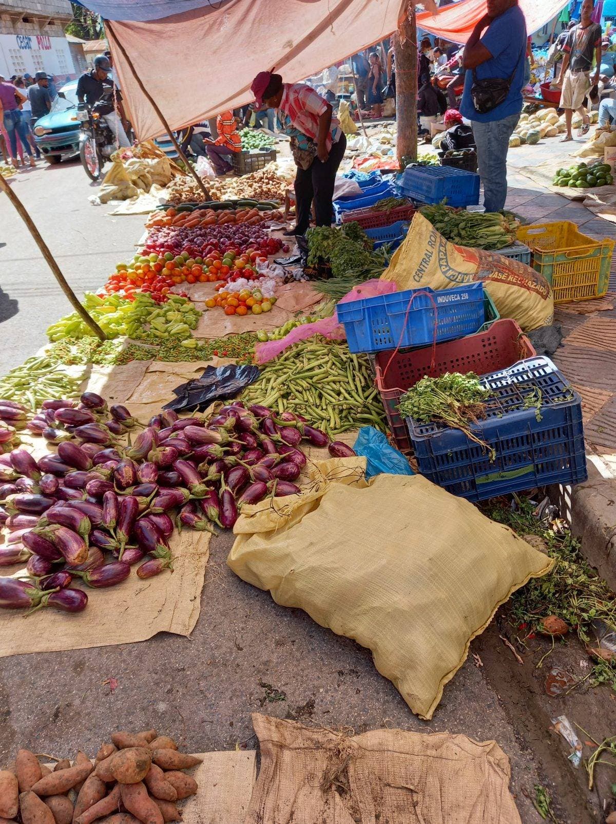 Mercados De San Juan Lucen Abarrotados De Productos 8373