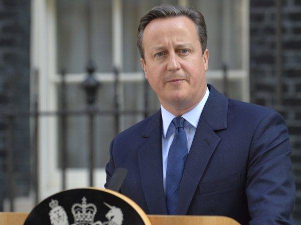 2560px David Cameron announces resignation