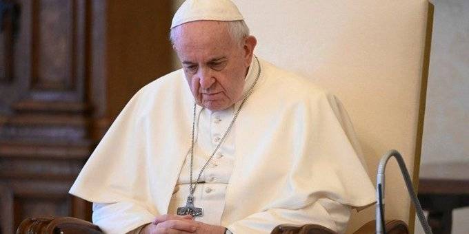 Papa pide perdón por abusos internados en Canadá: «Estoy profundamente dolido»