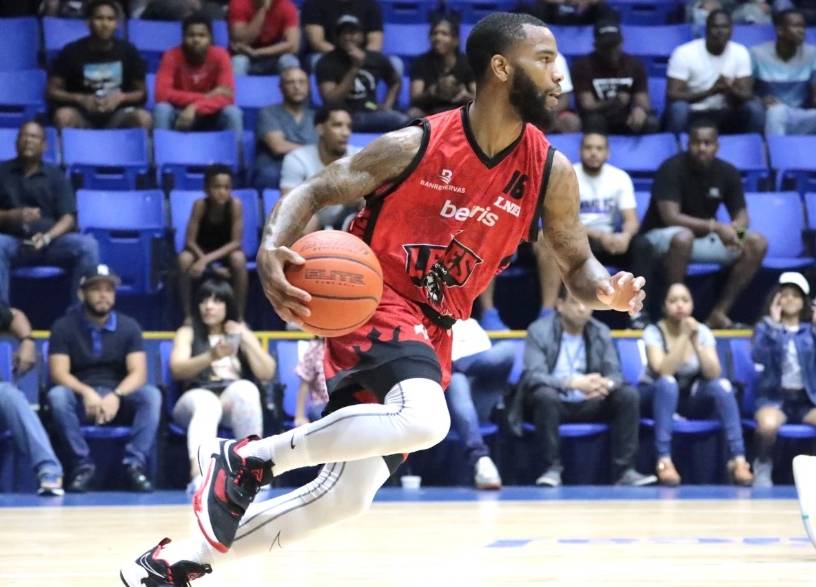 Leones mantienen dominio sobre los Marineros en la LNB