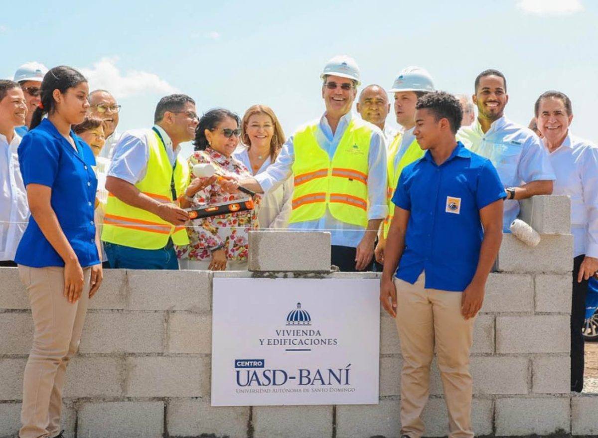 Gobierno inicia centro UASD Baní por $980MM