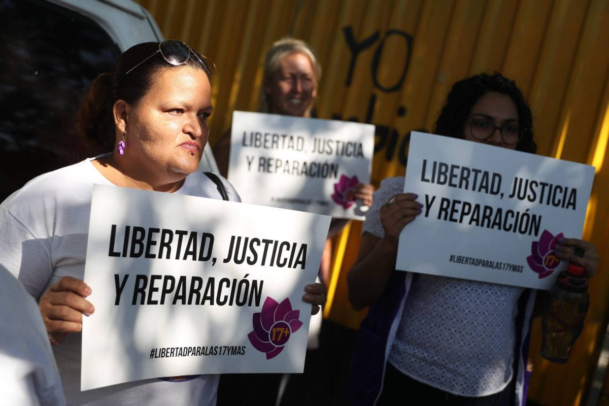 50 años de cárcel para salvadoreña procesada por aborto