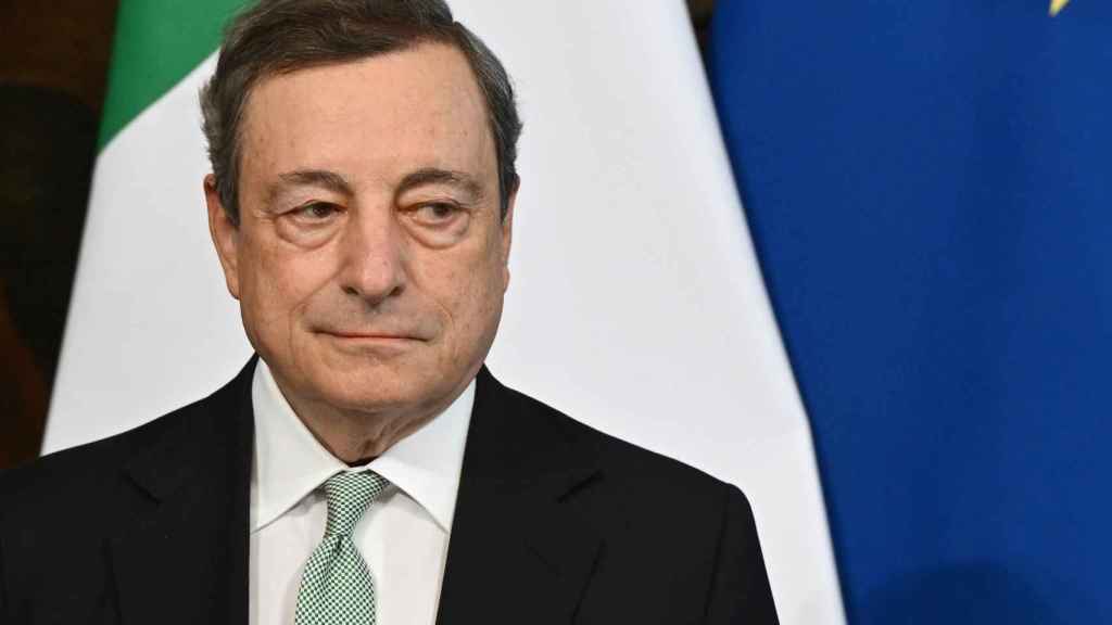 Aumentan los llamamientos en toda Italia para que Draghi no dimita