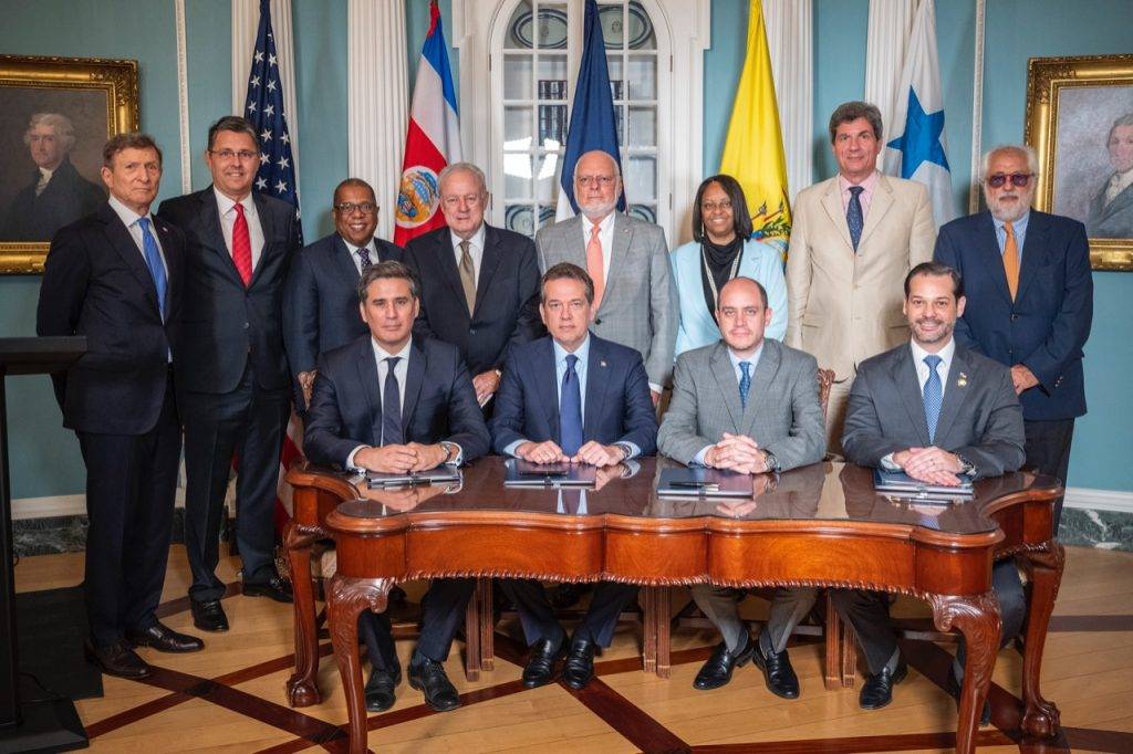 Estados Unidos firma acuerdo para desarrollo con RD, C. Rica y Panamá