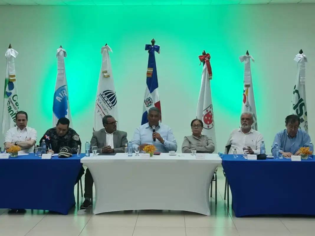 Chu Vásquez dice 38 mil miembros de la Policía Nacional serán reentrenados