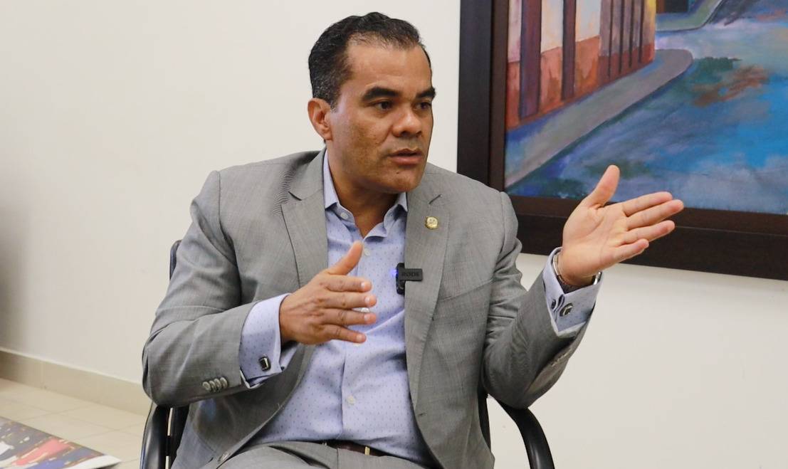 Elías Báez dice Santo Domingo Oeste “necesita un cambio de gerencia”