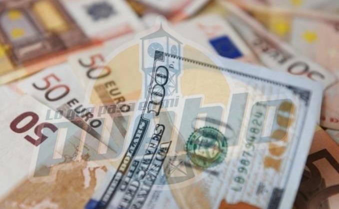 El euro se mantiene por encima de 1,02 dólares a la espera reunión BCE    