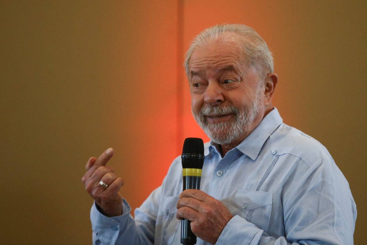 Lula da Silva dice que si gana en octubre serviría un solo mandato