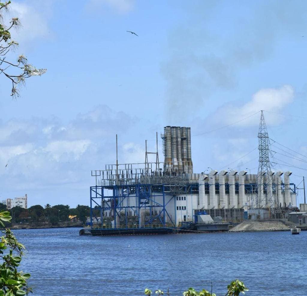 INSAPROMA dice Medio Ambiente se niega entregar informes sobre barcazas en río Ozama