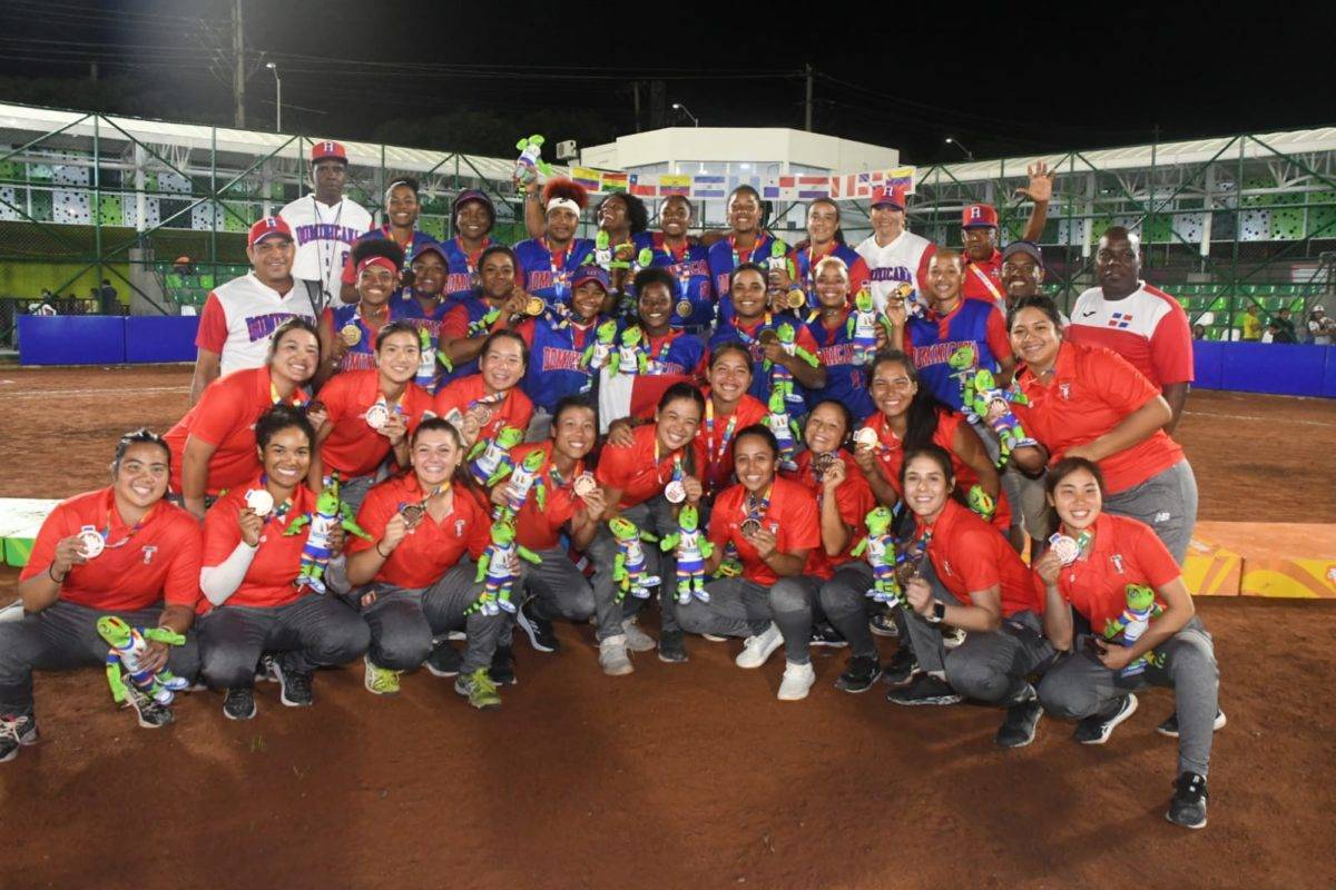 Softbol femenino dominicano gana oro en los Juegos Bolivarianos