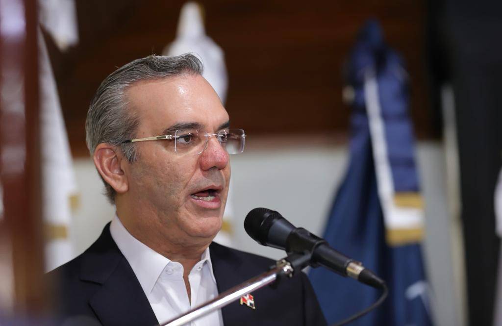 Abinader dice gobierno trabaja para darles salud a todos los dominicanos