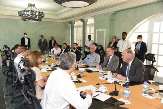 Dominican government holds working meeting with US congressmen