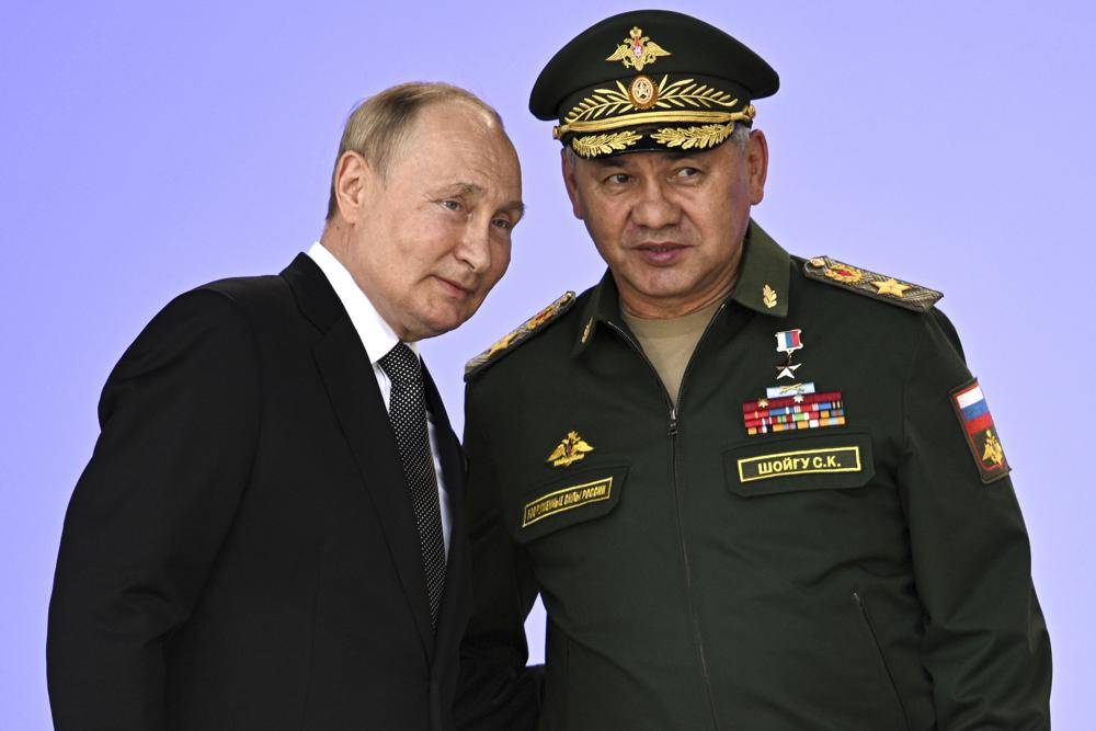 Putin fustiga “hegemonía” de EEUU, defiende guerra