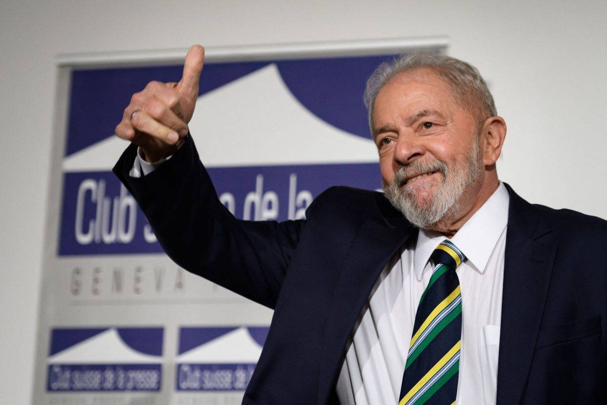 Lula Silva recibe apoyo, partido de centro lo promueve como su candidato