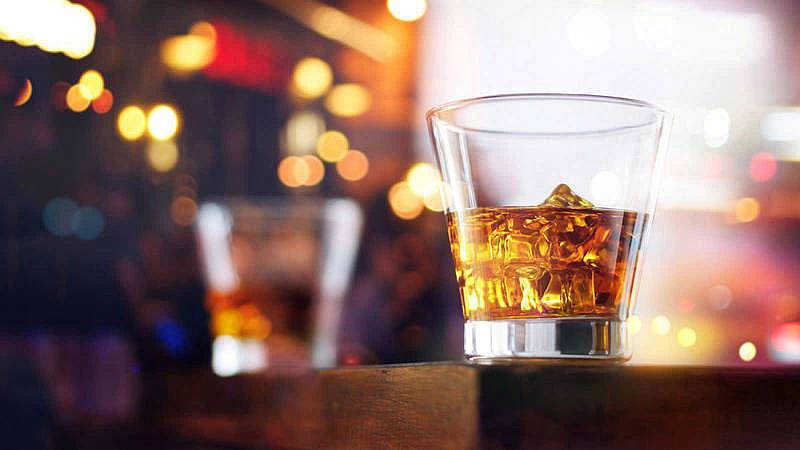 Japón abre un concurso para promover que sus jóvenes beban más alcohol