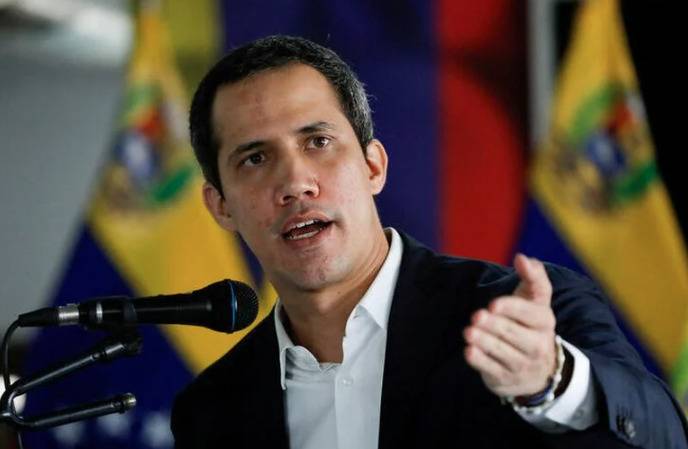 Juan Guaidó criticó a Gustavo Petro por reconocer a Nicolás Maduro