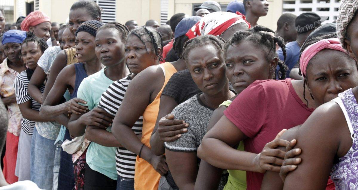 Mujeres y niñas de Haití están al borde  precipicio