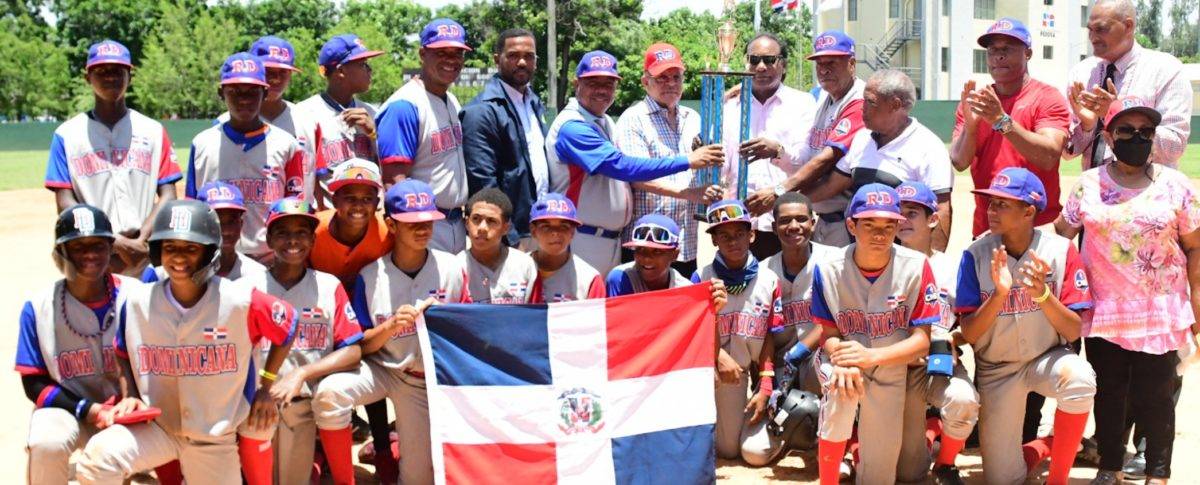RD se corona campeón Panamericano Béisbol