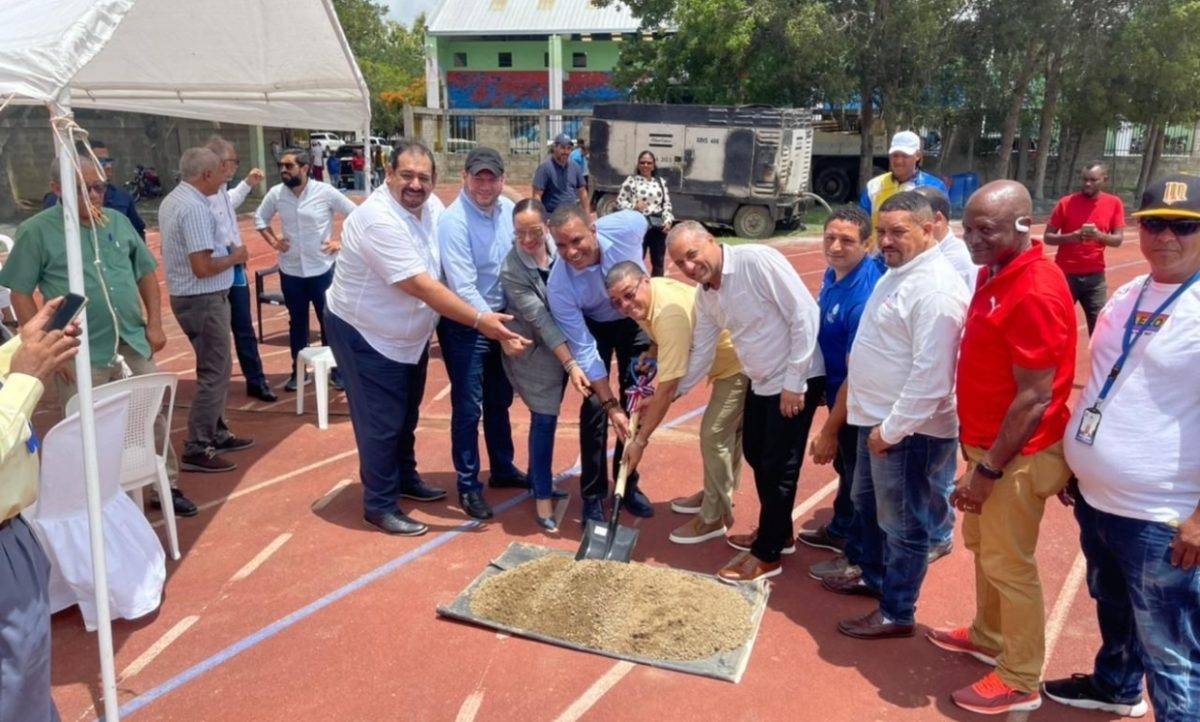 Miderec inicia trabajos construcción de obras en provincia Espaillat