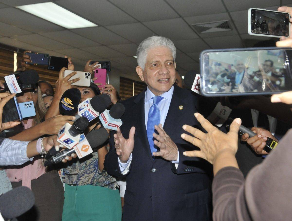 Eduardo Estrella acogerá decisión que tome el PRM con presidencia del Senado