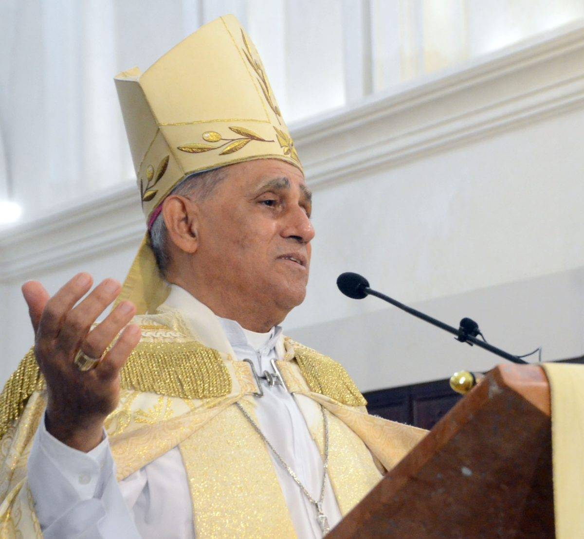 Arzobispo afirma hay que limpiar lacra corrupción