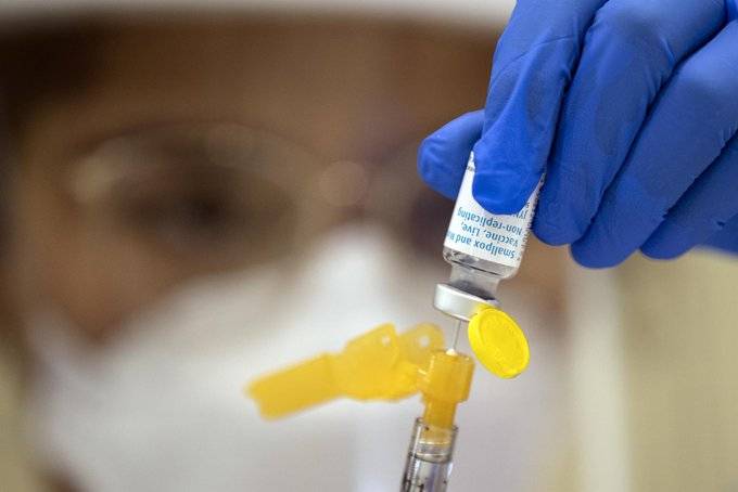 EE.UU. anuncia otros 1,8 millones de dosis de vacunas contra la viruela del mono