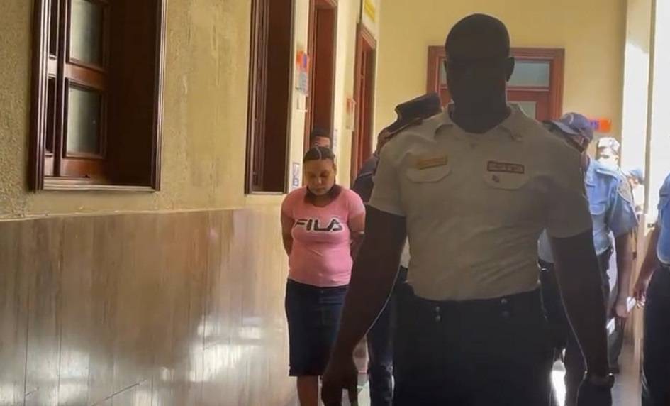 Tres meses de coerción a madre que estranguló hija en Villa Francisca