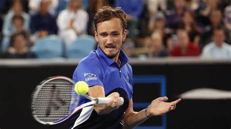 US Open: Medvedev y Murray avanzan a 2da ronda, Halep fuera