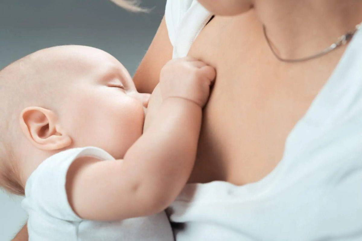 Lactancia Materna: Entérate de sus beneficios y de los riesgos de no proveerla