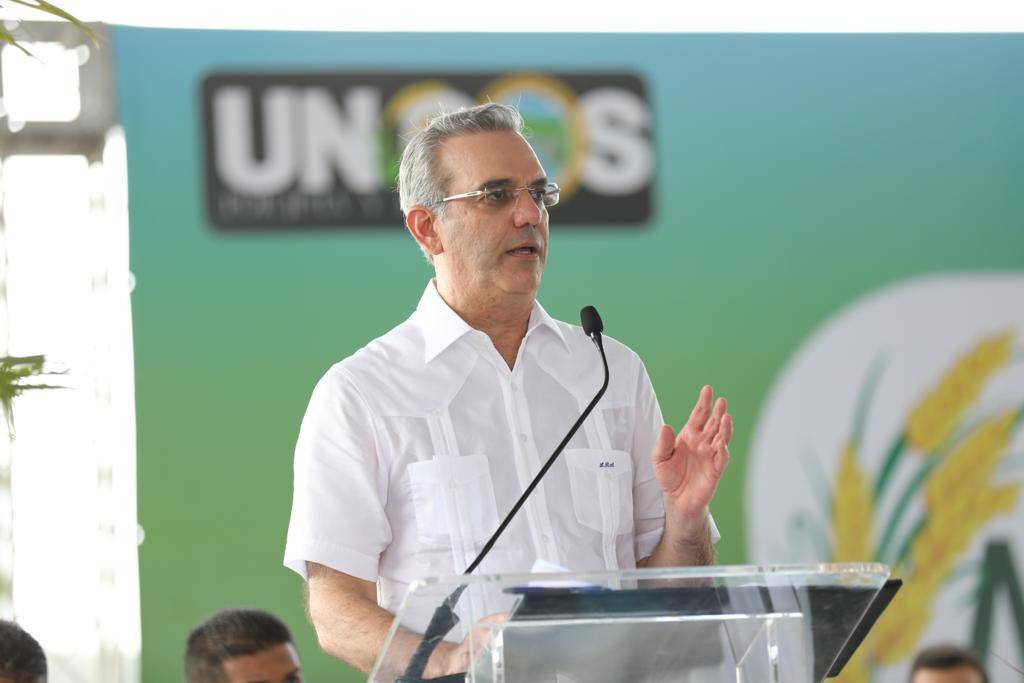 Luis Abinader sobre autopista del Ámbar: «Este gobierno no está dispuesto a operaciones fallidas»