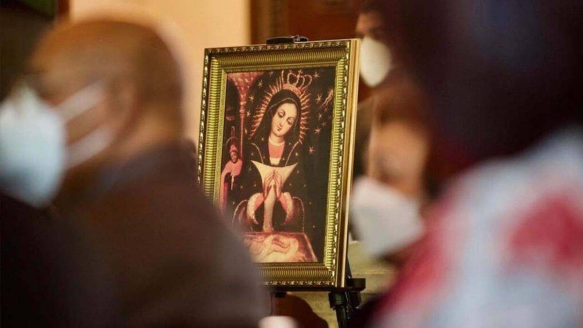 Lea aquí el programa de actividades Clausura del Centenario Coronación de la Virgen de la Altagracia