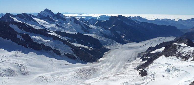 Los glaciares suizos perdieron un 6% de su hielo en 2022; un récord