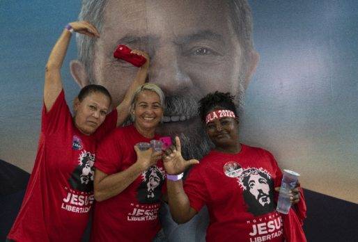 Lula da Silva trata de ganar voto de evangélicos