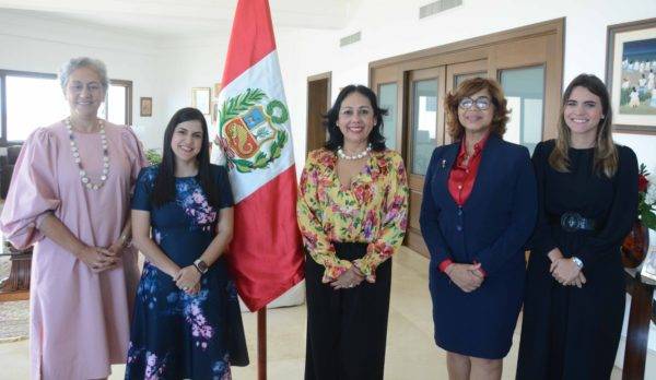 República Dominicana y Perú buscan fortalecer sus relaciones