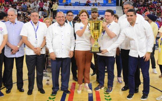 Mauricio Báez Y Bameso logran triunfos en baloncesto