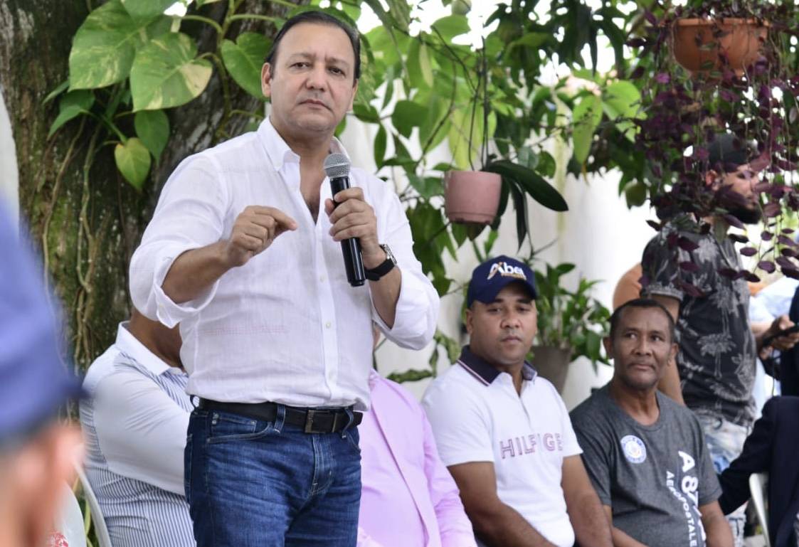 Consulta PLD: Vota alcalde de Santiago Abel Martínez