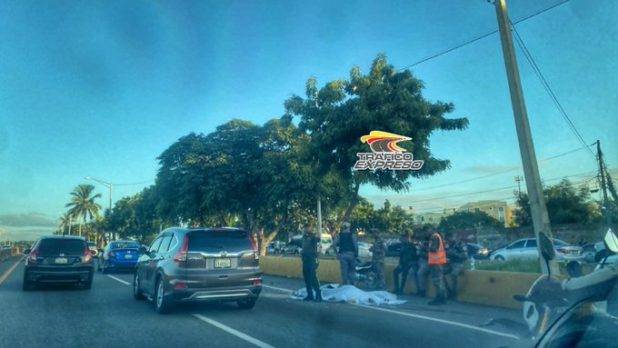 Muere una persona en accidente en la autopista Las Américas