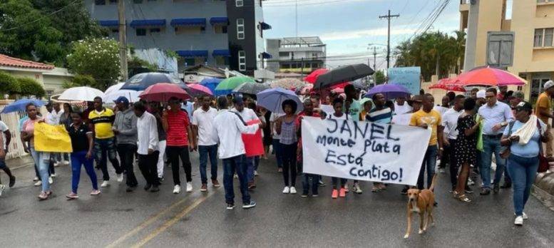 Caso Cámara de Cuentas: Marchan en Monte Plata en apoyo a Janel Ramírez