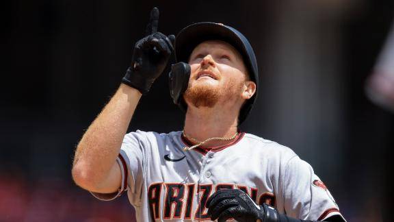 Licey contrata al jardinero y 1B Pavin Smith como refuerzo