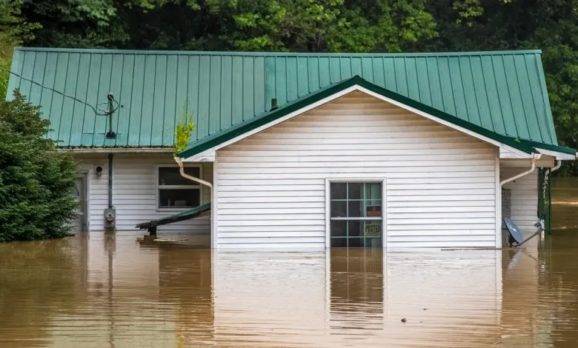 Fiona: 7 consejos a tomar en cuenta en caso de inundaciones en el hogar
