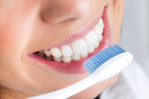 Estos son los 7 peores hábitos para la salud dental