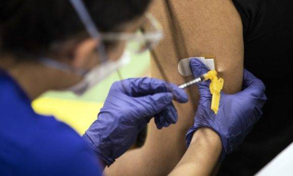 Estados Unidos impulsa la vacunación sin cita para frenar viruela del mono