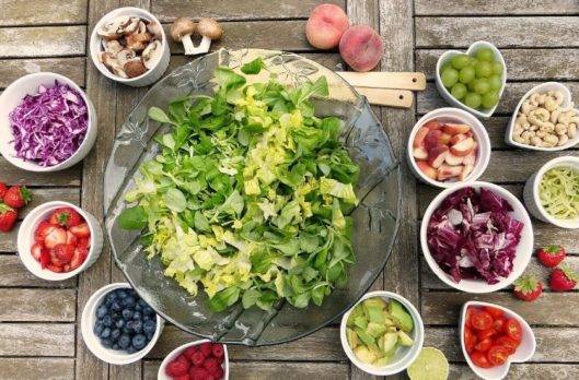 10 ensaladas nutritivas y fáciles de preparar