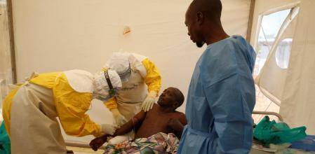 Brote de ébola en Uganda cumple un mes con 64 casos y 25 muertes