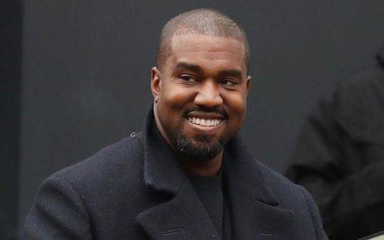 Kanye West adquirirá la red social Parler