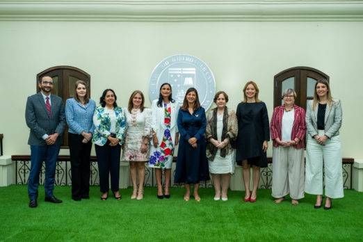 Unibe celebra conversatorio con embajadoras de Argentina, Suiza, Cuba y Perú 
