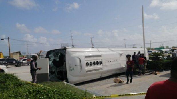 DIGESETT: Heridos en accidente de Punta Cana están fuera de peligro