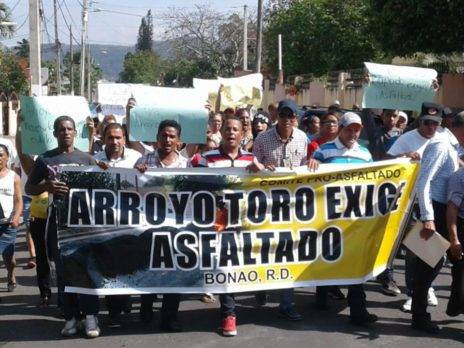 Comunidad de Arroyo Toro-Bonao pide al Gobierno asfalte esa comunidad