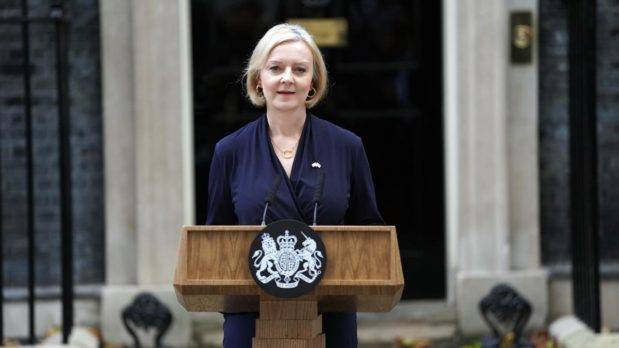 Renuncia la primera ministra británica, Liz Truss