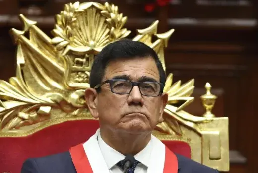 Presidente del Congreso de Perú no asistirá a reunión convocada por Poder Judicial ￼